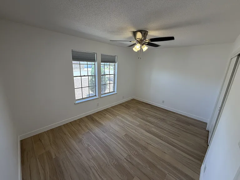 4128 Perth Dr — Photo 18