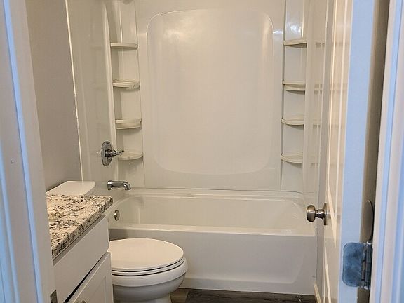 5th image of 117 Gatewood Ln