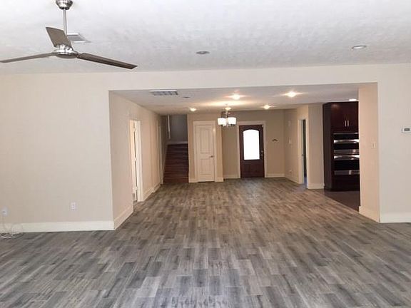 4th image of 11911 Riverview Dr