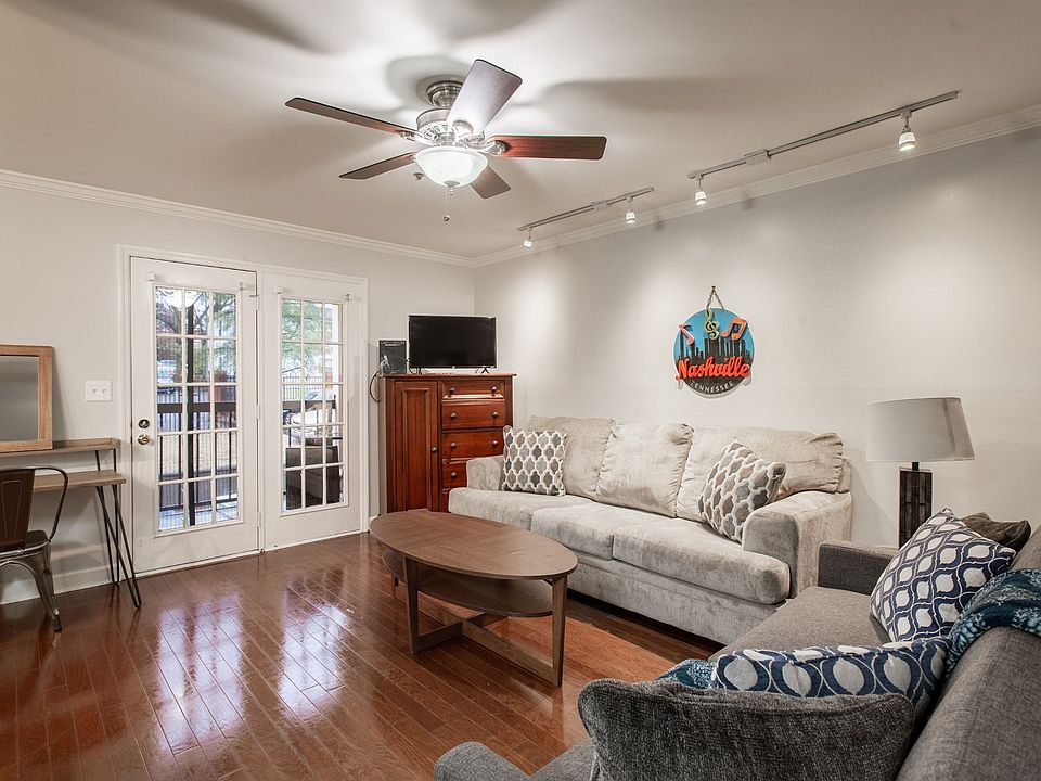 1st image of 644 President Ronald Reagan Way