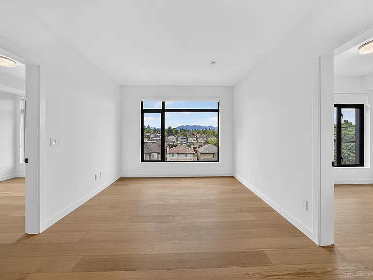 6485 Manitoba St #506 — Photo 16