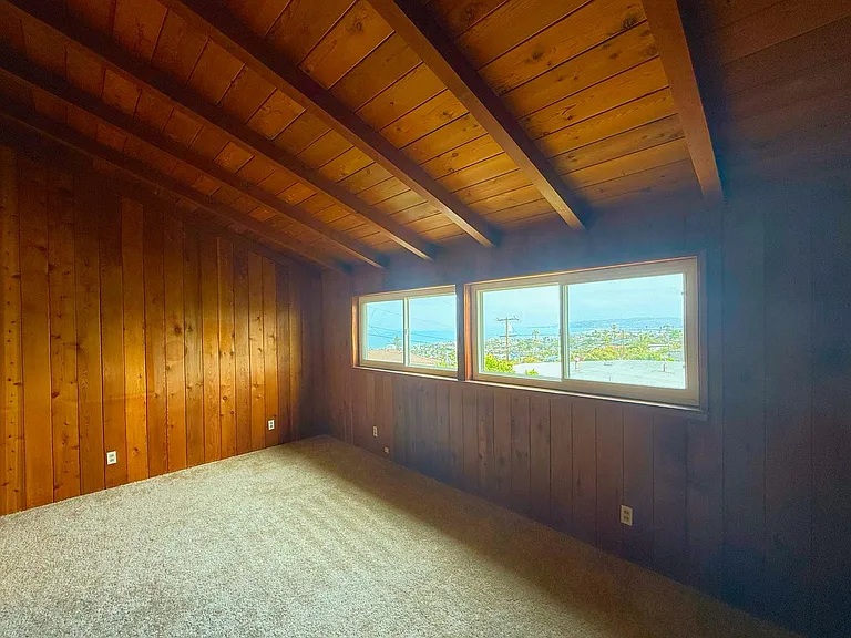 1284 Alexandria Dr — Photo 11