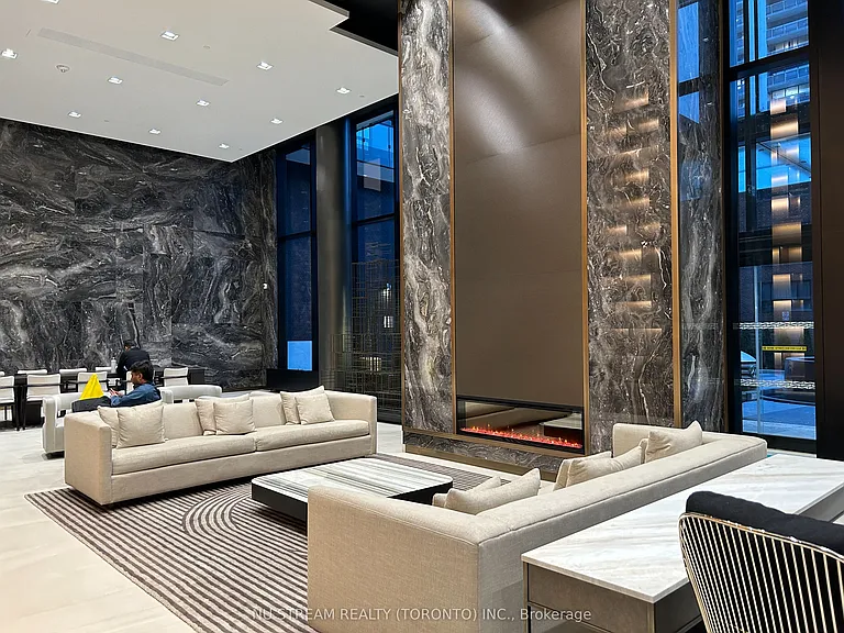 127 Broadway Ave #2907 — Photo 4