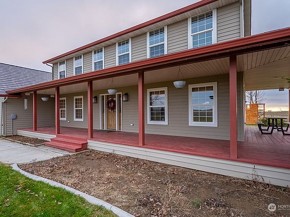 3rd image of 2488 Rd Q NE