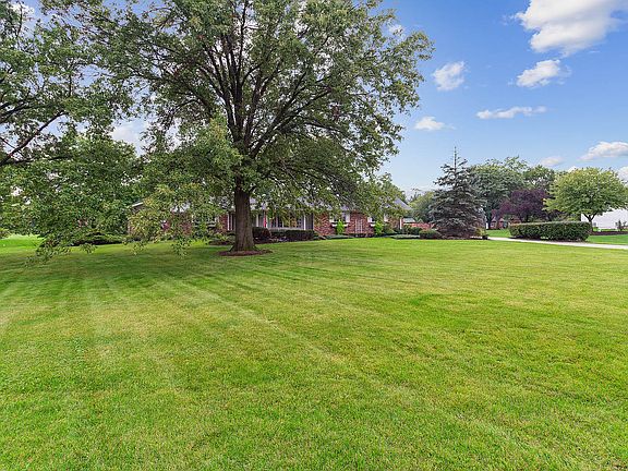 5th image of 7635 McIntosh Dr