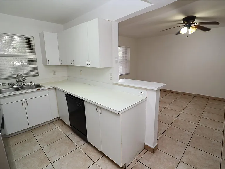 1901 Fillmore St #204 — Photo 5