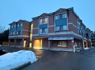 72 Lake Ave #G4, Richmond Hill, ON L4E3N3
