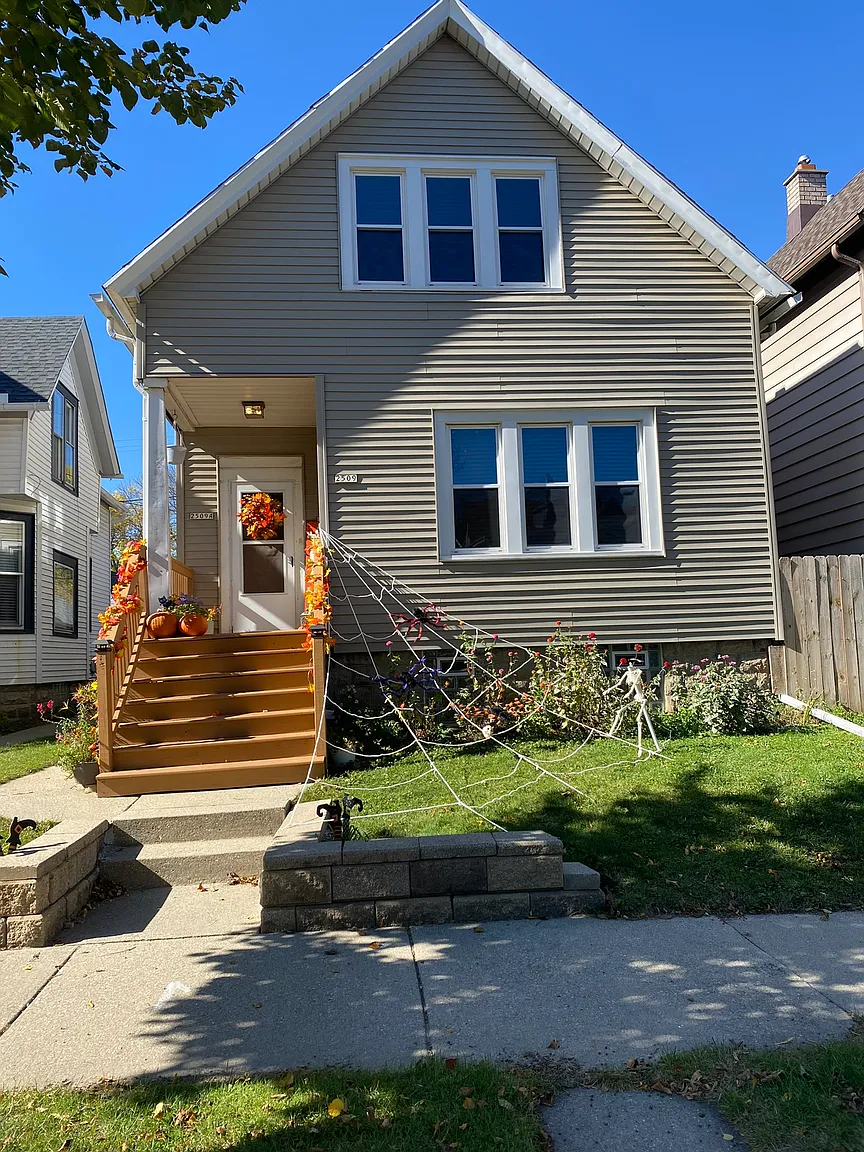 2509 S Austin St photo 1