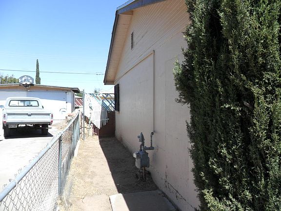 3rd image of 9016 Mount Rushmore Ln
