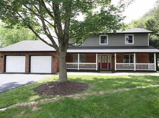 607 Buckingham Dr, Troy, IL 62294