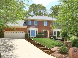 1035 Summer Oaks Close, Roswell, GA 30076