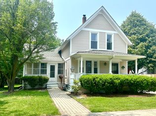 316 N Worth Ave, Elgin, IL 60123