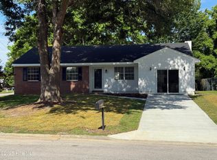 101 Winter Rd, Jacksonville, NC 28540