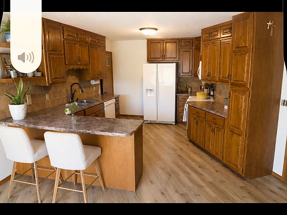 2nd image of 316 E 6th Ave #316