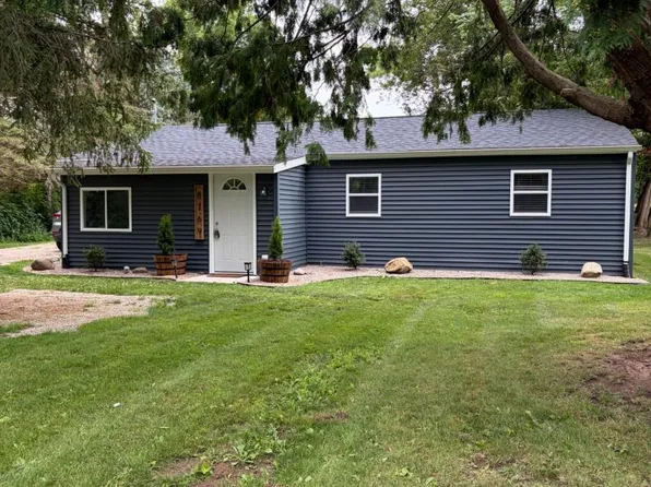 8769 Barnes Rd, Millington, MI 48746