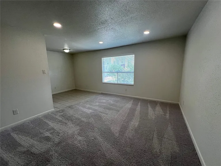 806 Natalie St #D — Photo 2