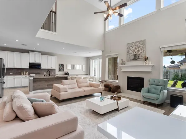 20714 Fertile Valley Ln, Richmond, TX 77407