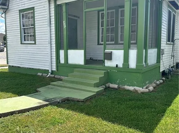 4802 Dixon St, New Orleans, LA 70125