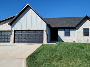 625 W Butterfield Dr, Nixa, MO 65714
