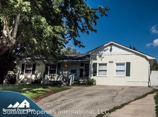 4015 Woodleaf Rd, Charlotte, NC 28205