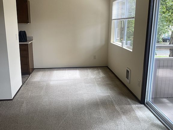 3rd image of 2731 60th Ave SW