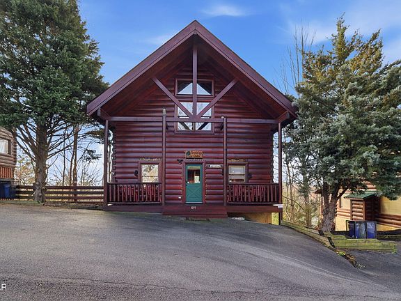 3rd image of 1091 Towering Oaks Dr