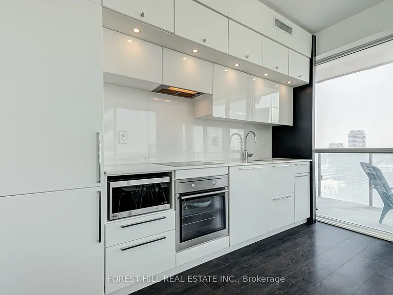 15 Grenville St #4708 — Photo 15