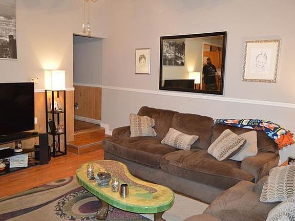 3rd image of 2234 E Dudley Ave