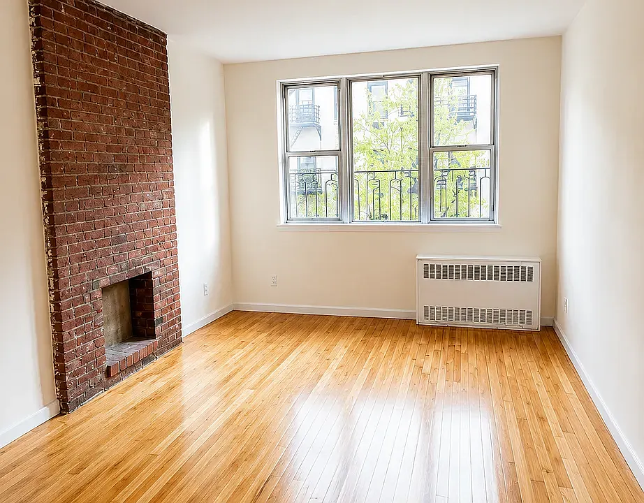 427 E 83rd St #4D