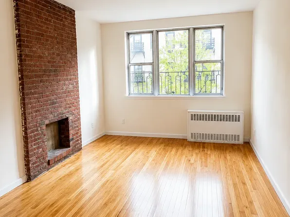 427 E 83rd St APT 4D, New York, NY 10028