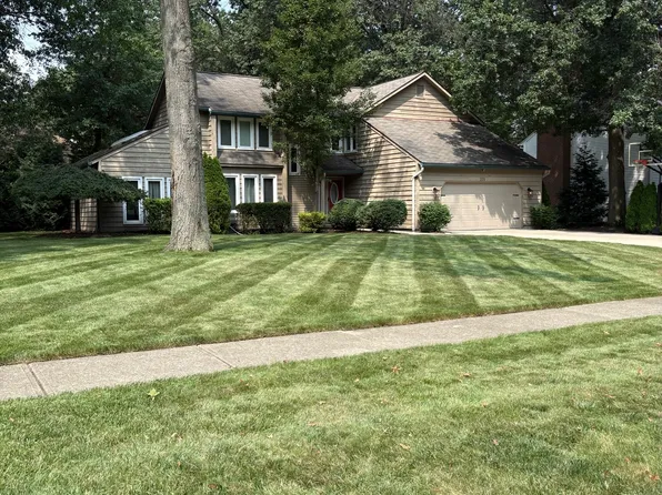 200 Westwind Dr, Avon Lake, OH 44012