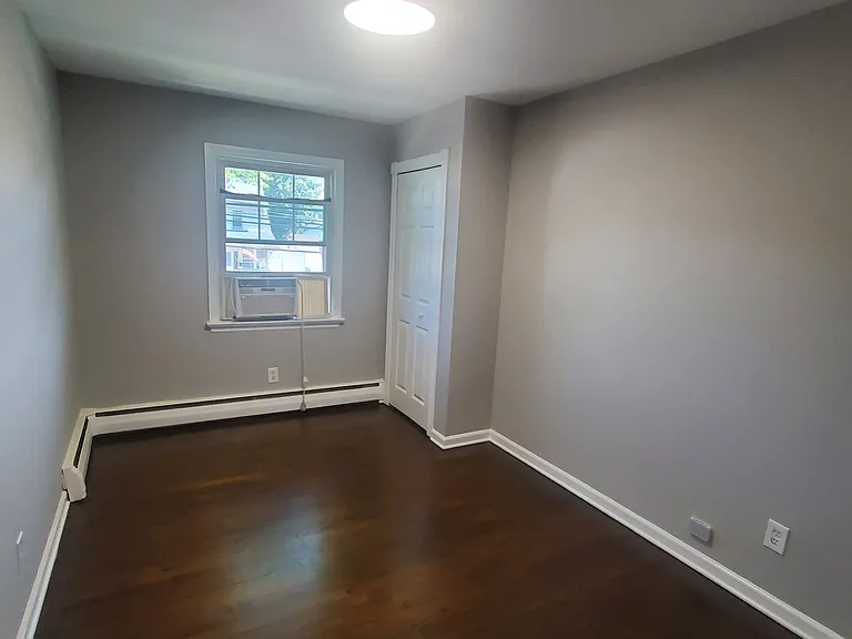 596 W Scott Ave #2 — Photo 10