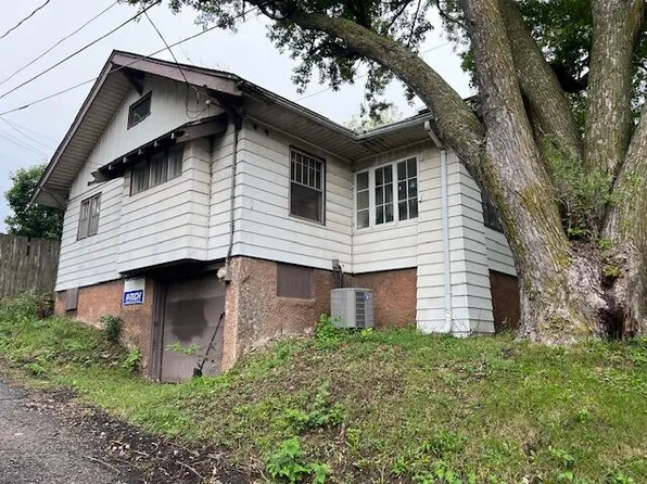 1203 Arthur Ave, Des Moines, IA 50316