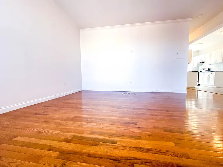 2409 28th St #31 — Photo 14