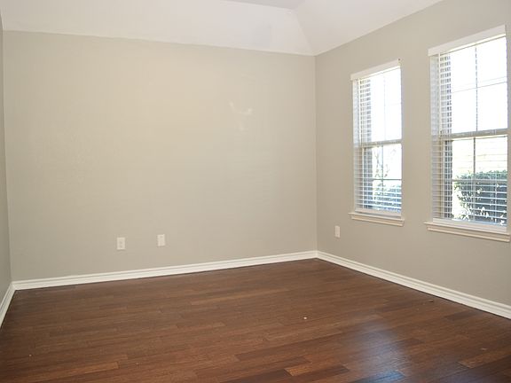 3rd image of 8132 Fox Creek Trl