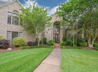 5435 Weston Dr, Weston Lakes, TX 77441
