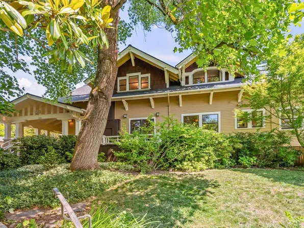 1520 SE 54th Ave, Portland, OR 97215