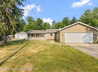 203 Hoehn Ct, Dimondale, MI 48821