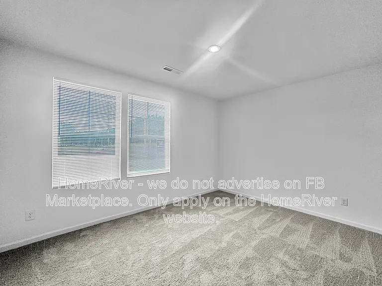 119 Pine Needle Dr — Photo 9