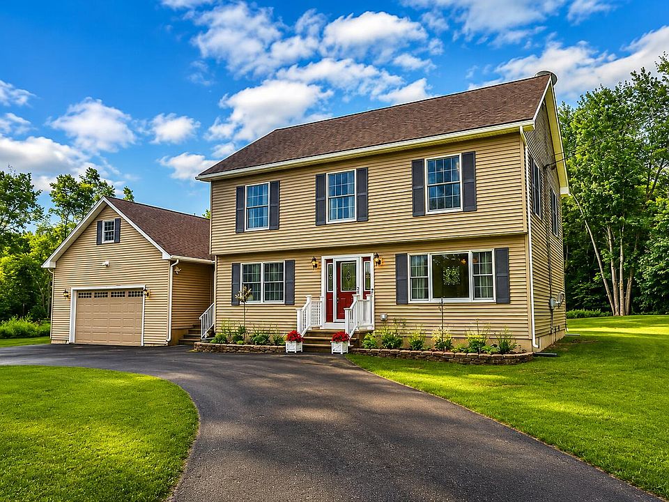 1st image of 19 Sprucewood Drive