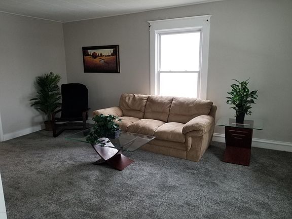 2nd image of 1326 Elizabeth Ave NW