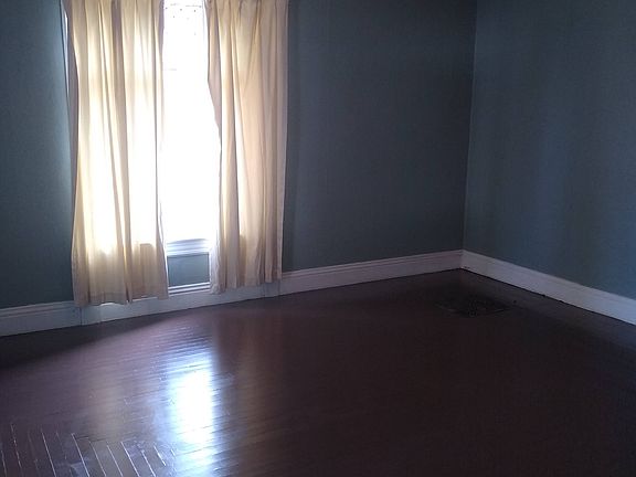 2nd image of 621 4th Ave