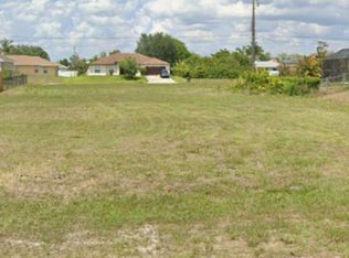 2067 NE 20th St, Cape Coral, FL 33909