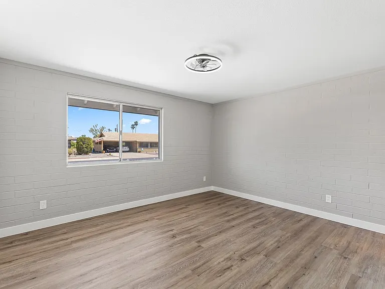 10423 W Monterosa Dr — Photo 19