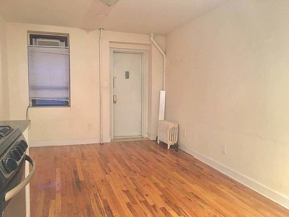 5th image of 1737 Lexington Ave APT 10
