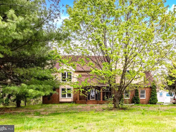 444 New St E, Glassboro, NJ 08028