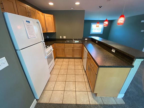 5th image of 827 Benson Ave NE APT B