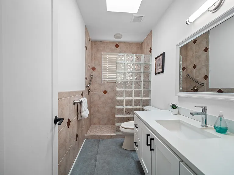 5798 E Paseo Cimarron — Photo 27