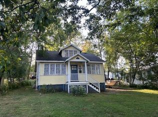 56 Hill St, Williams Bay, WI 53191