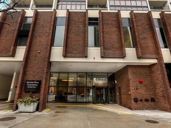 1636 N Wells St APT 2006, Chicago, IL 60614